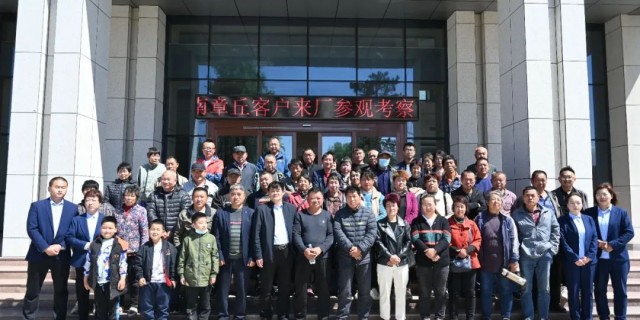 Warmly Welcome Customers From Jinan City to Visit Our Factory